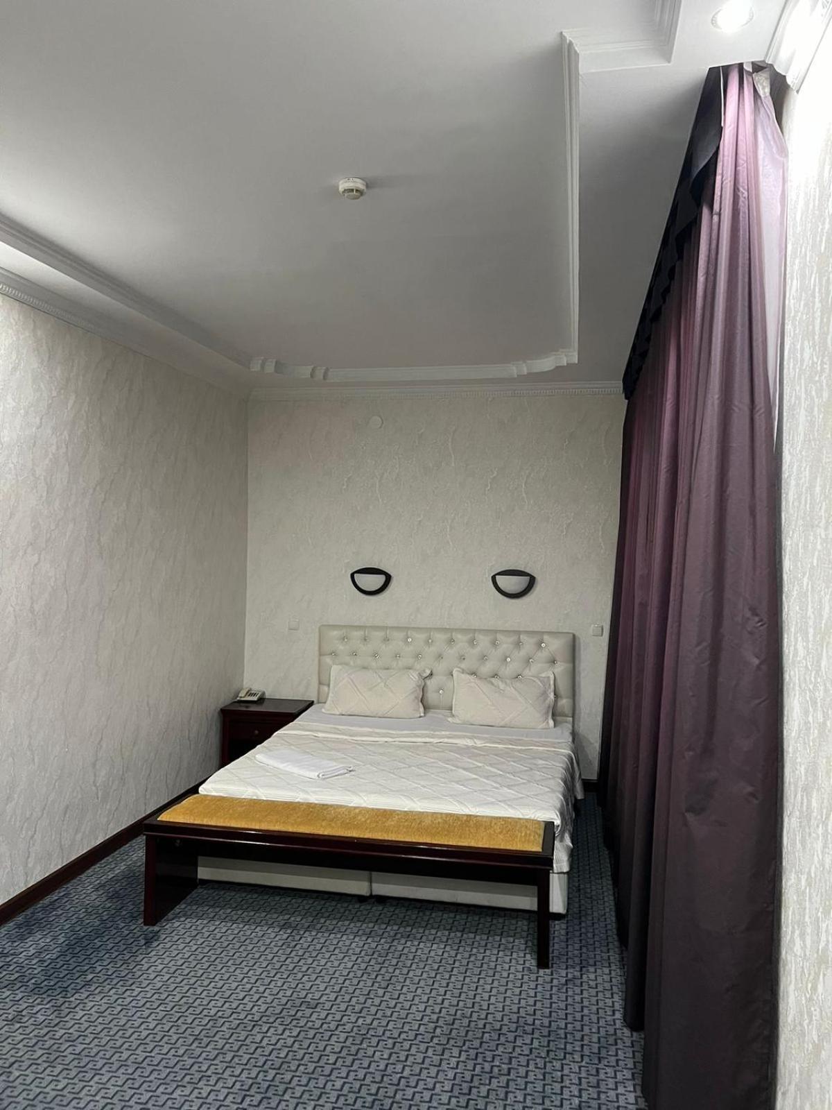 Sary Arka Hotel Simkent Kamer foto