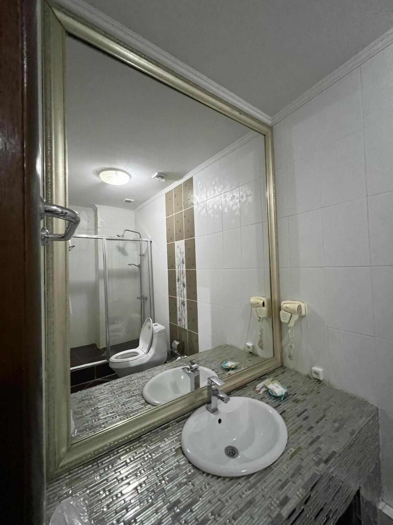 Sary Arka Hotel Simkent Kamer foto